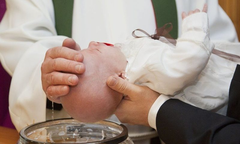 Il Battesimo, dono che ci chiama alla responsabilità dei figli di Dio